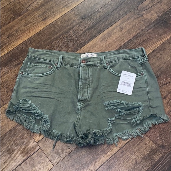 Free People Pants - Free People Distressed Jean Shorts Sz 31